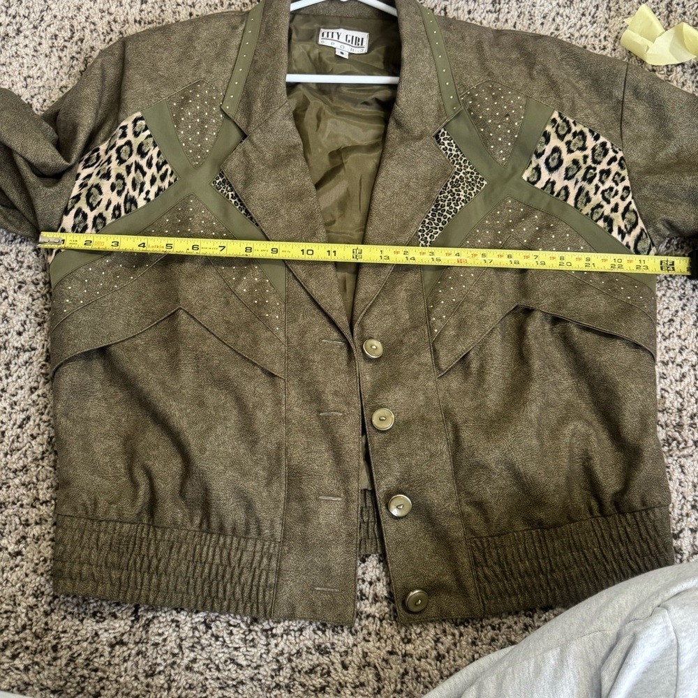 Vintage City Girl Olive Green leopard print studded Women's Jacket size medium - Picture 13 of 14
